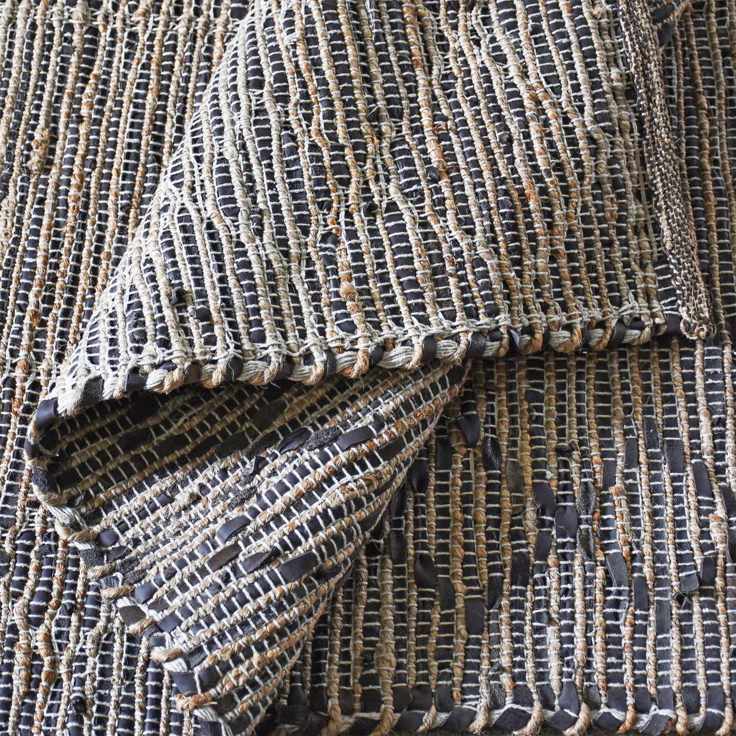 Area Rug, Bedroom Rug, Living Room Rug, Living Area Rug, Indian Rug, Office Carpet, Office Rug, Shop Rug Online, Leather, Hemp, Natural, Dark Brown, Pitloom, Flat Weave, diamond