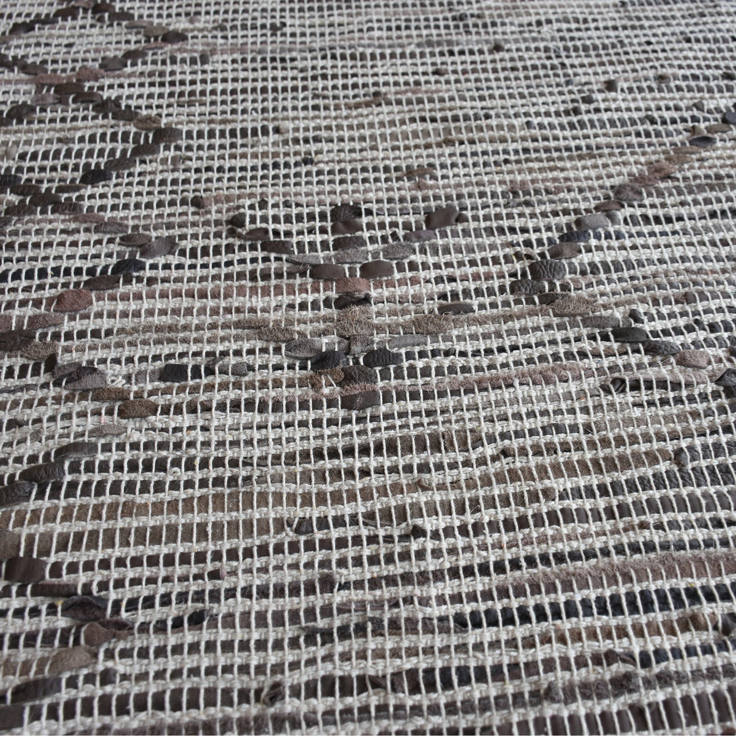 Area Rug, Bedroom Rug, Living Room Rug, Living Area Rug, Indian Rug, Office Carpet, Office Rug, Shop Rug Online, Leather, Brown, Pitloom, Flat Weave, diamond