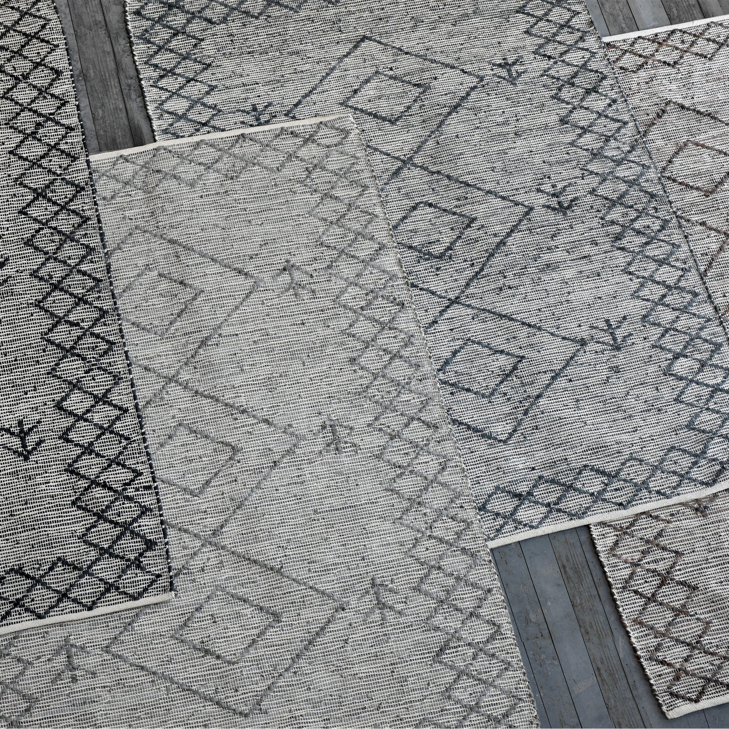 Area Rug, Bedroom Rug, Living Room Rug, Living Area Rug, Indian Rug, Office Carpet, Office Rug, Shop Rug Online, Leather, Pitloom, Flat Weave, diamond