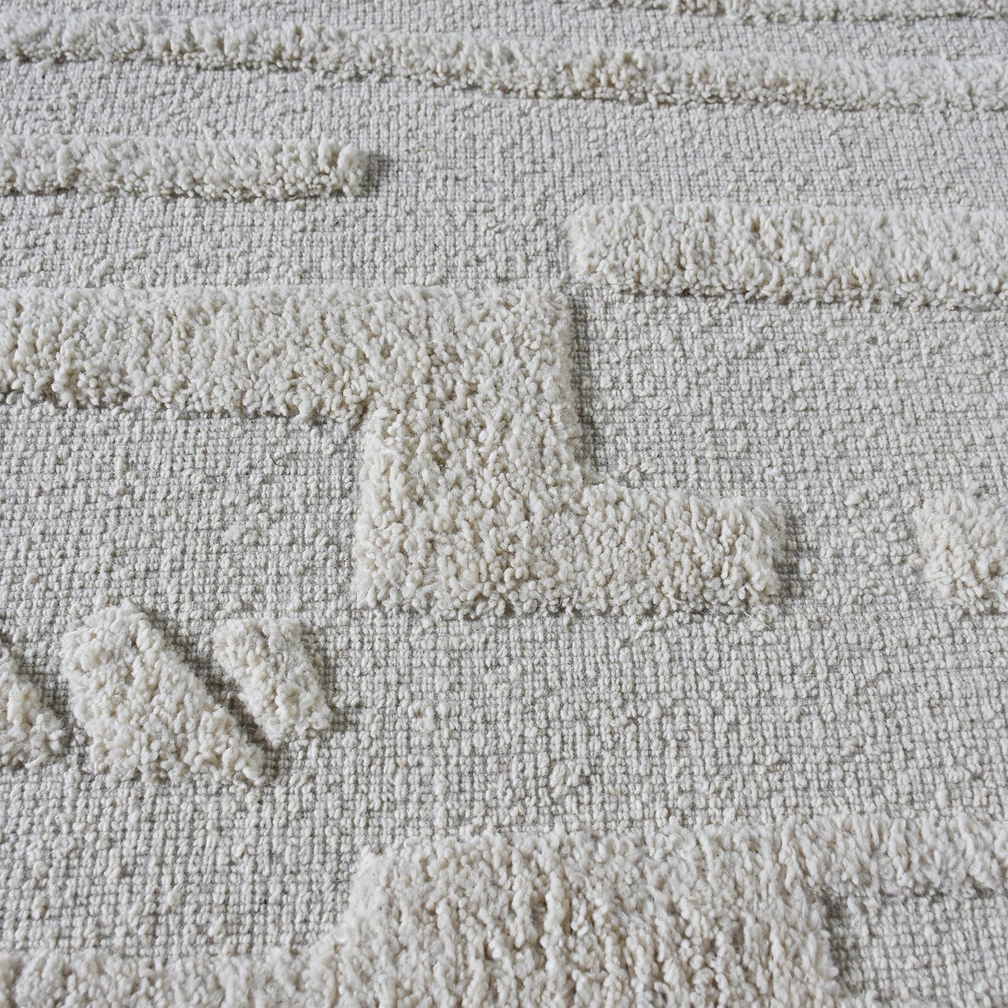 Area Rug, Bedroom Rug, Living Room Rug, Living Area Rug, Indian Rug, Office Carpet, Office Rug, Shop Rug Online, Wool, Natural White, Hand woven, Cut And Loop, intricate