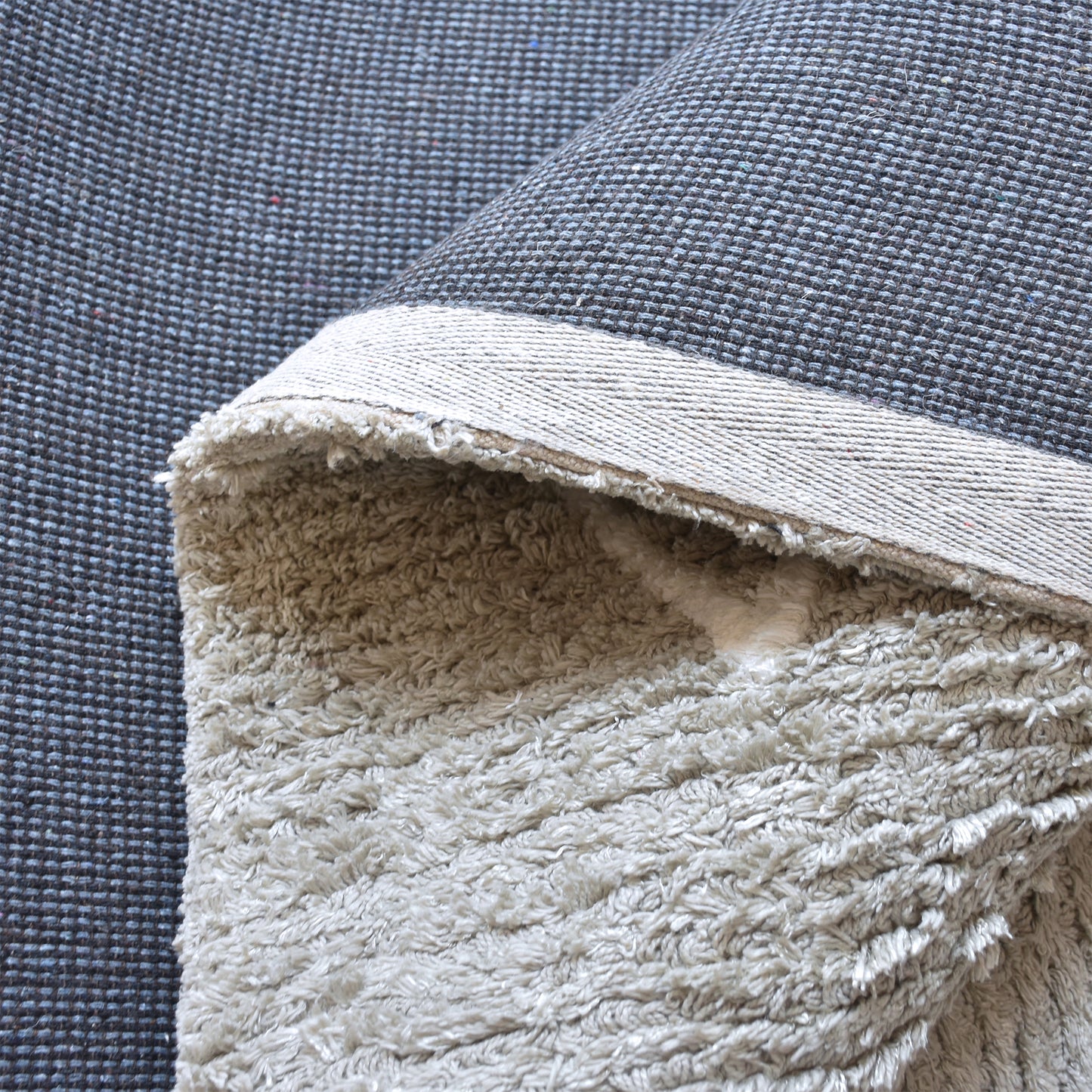 Area Rug, Bedroom Rug, Living Room Rug, Living Area Rug, Indian Rug, Office Carpet, Office Rug, Shop Rug Online, Cotton, Viscose, Silver, Natural White, Bm Fn, Cut And Loop, geometric