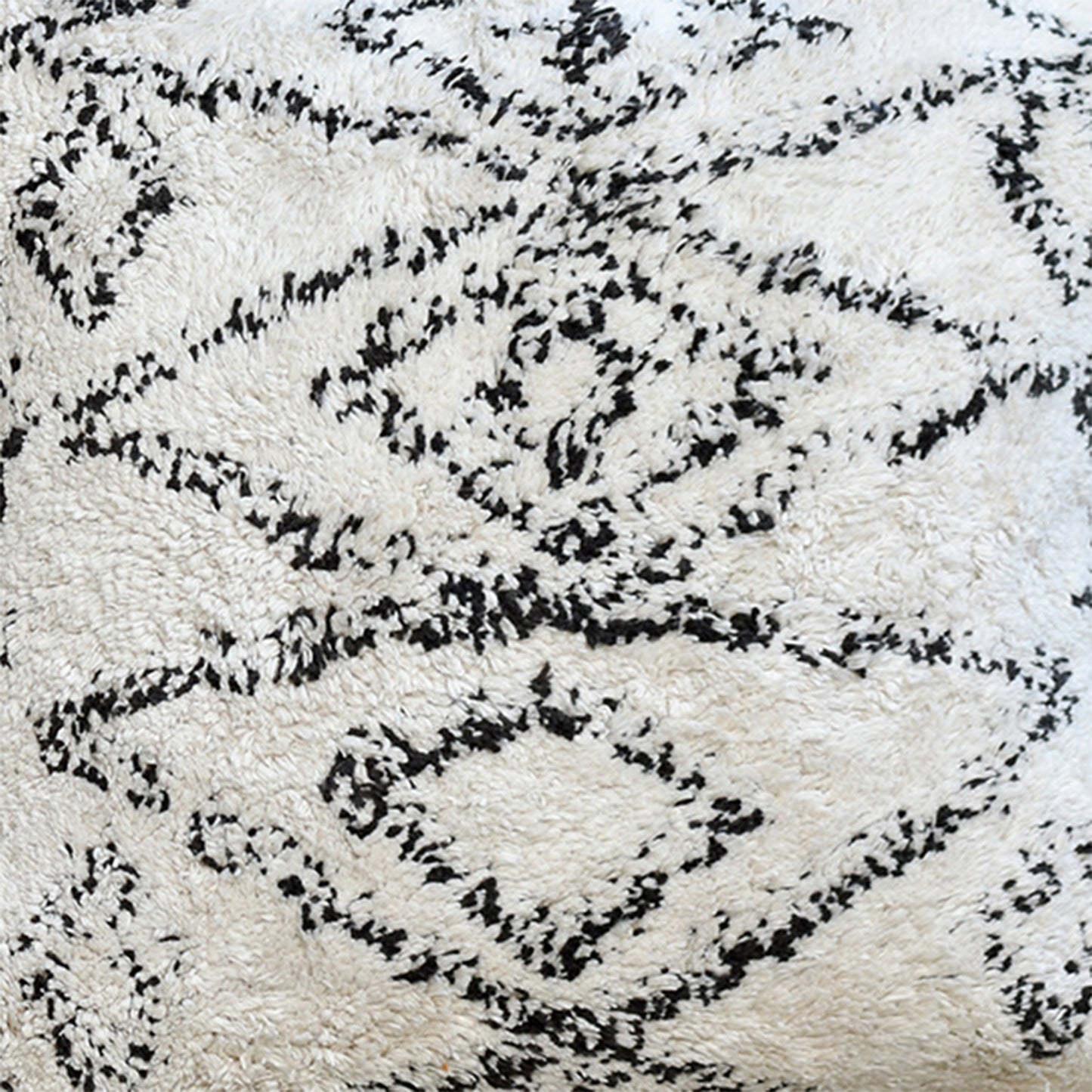 Dacre Pillow, Cotton, Natural White, Charcoal, Bm Fn, All Cut