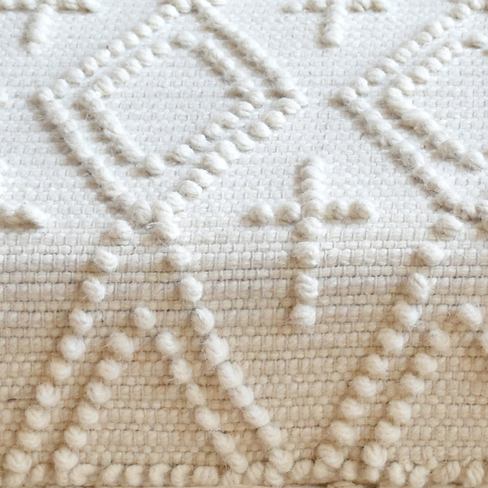 Fossa Bench , Wool, Natural White, Pitloom, All Loop