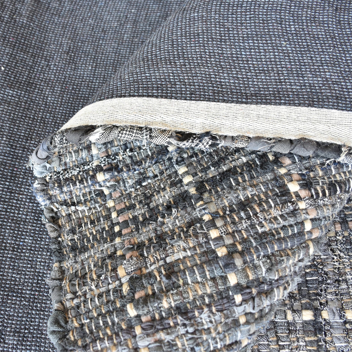 Area Rug, Bedroom Rug, Living Room Rug, Living Area Rug, Indian Rug, Office Carpet, Office Rug, Shop Rug Online, Recycled Fabric, Hemp, Grey, Pitloom, Flat Weave, Textured