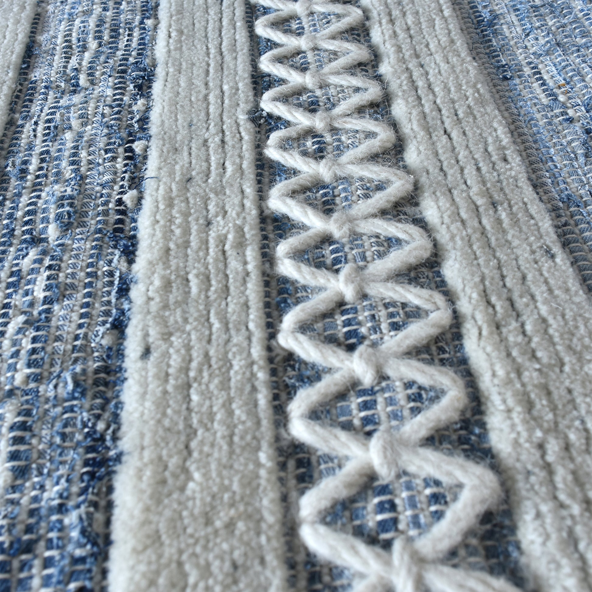 Area Rug, Bedroom Rug, Living Room Rug, Living Area Rug, Indian Rug, Office Carpet, Office Rug, Shop Rug Online, Denim, Wool , Natural White, Blue, Pitloom, Flat Weave, Traditional