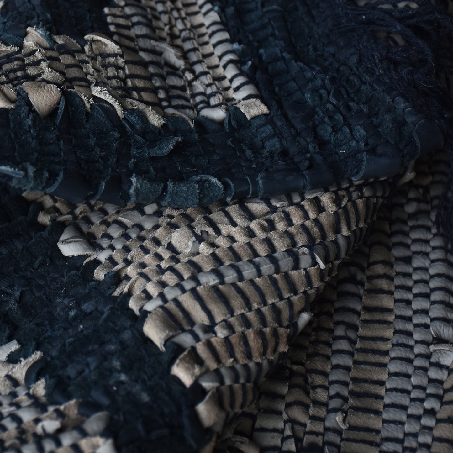 Area Rug, Bedroom Rug, Living Room Rug, Living Area Rug, Indian Rug, Office Carpet, Office Rug, Shop Rug Online, Leather, Beige, Charcoal, Geometrical