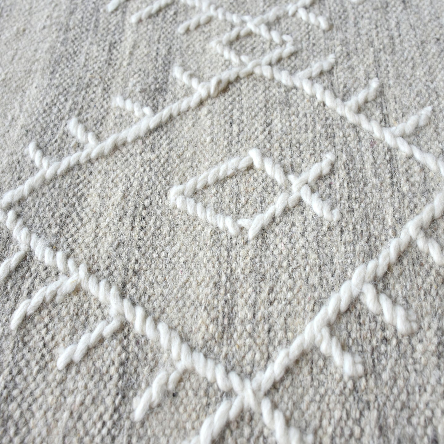 Area Rug, Bedroom Rug, Living Room Rug, Living Area Rug, Indian Rug, Office Carpet, Office Rug, Shop Rug Online, Wool, Natural, Geometrical