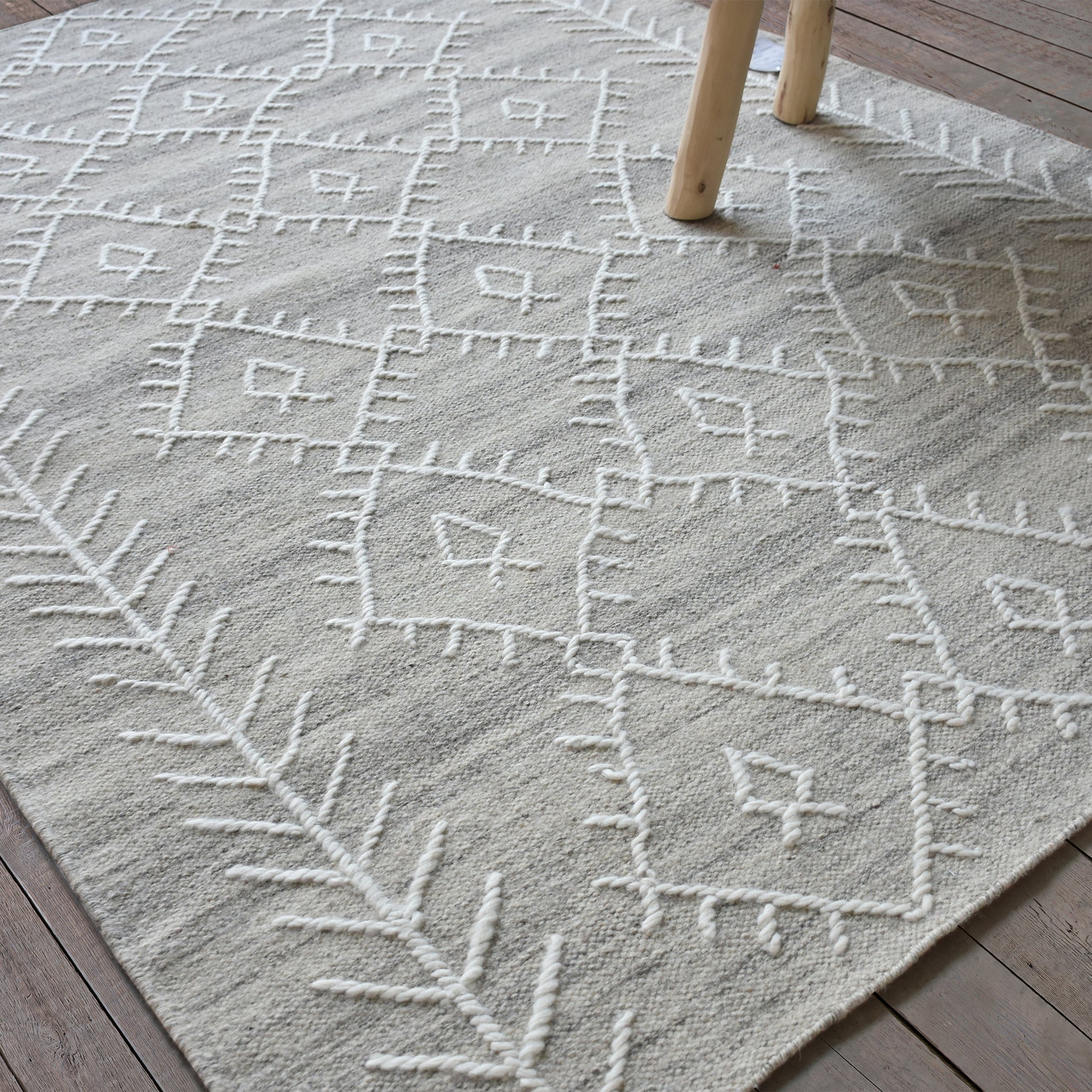Area Rug, Bedroom Rug, Living Room Rug, Living Area Rug, Indian Rug, Office Carpet, Office Rug, Shop Rug Online, Wool, Natural, Geometrical