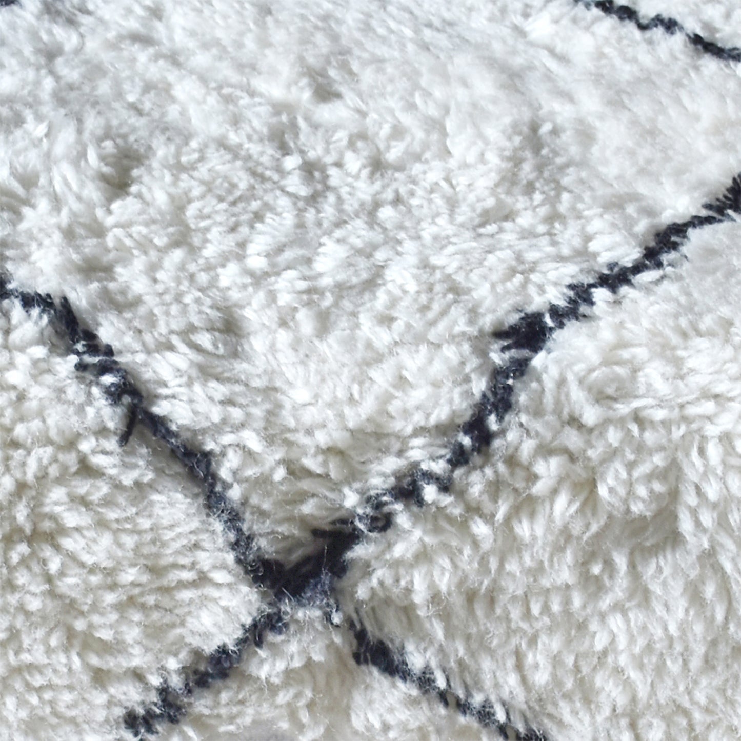 Walmer Bench, Nz Wool, Natural White, Charcoal, BM FN / ALL CUT