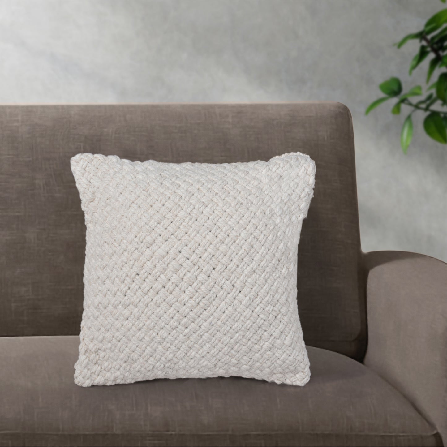 AINEZ CUSHION - WOOL