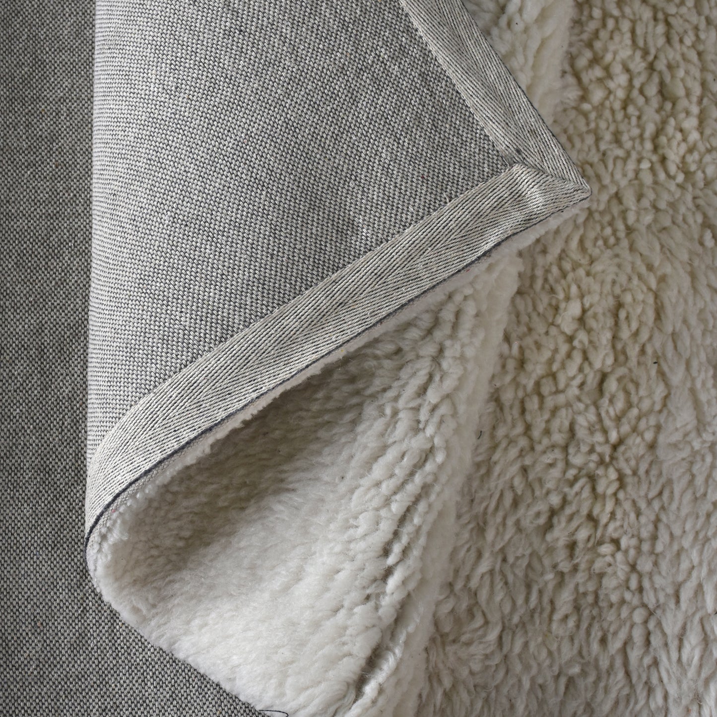 ANCONA RUG - NZ WOOL - TABLE TUFTED - IVORY