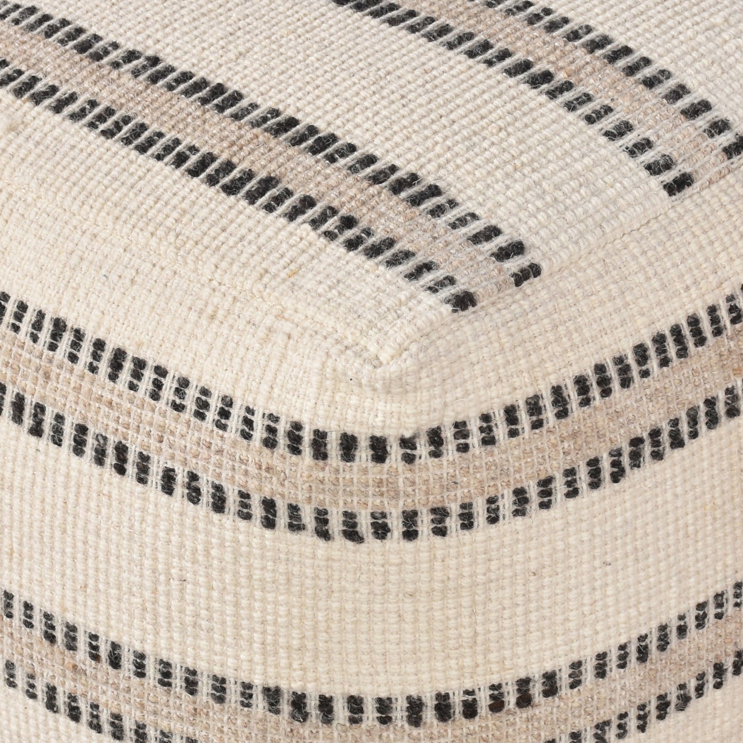 BLAVET POUF - WOOL