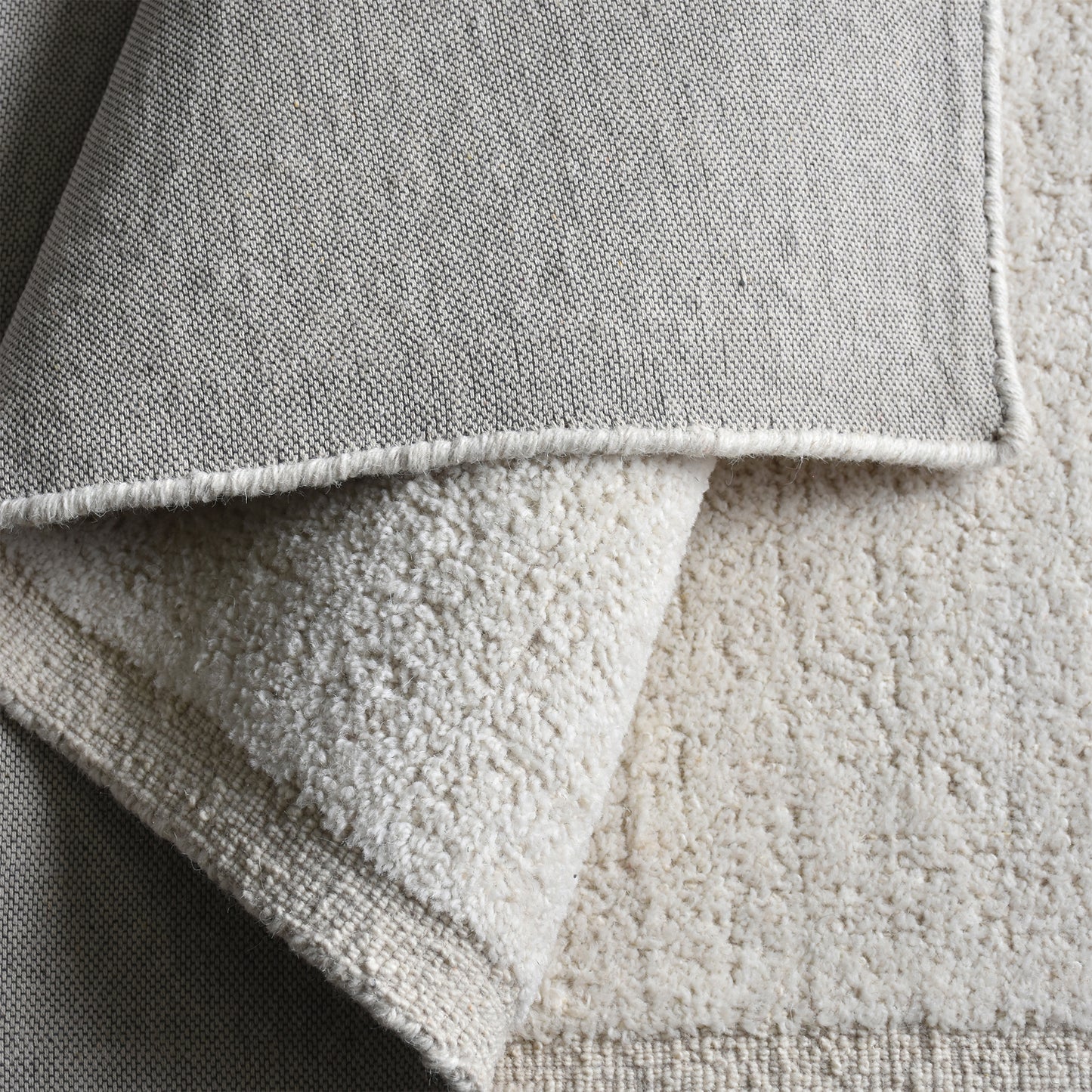 BOUVET RUG - WOOL