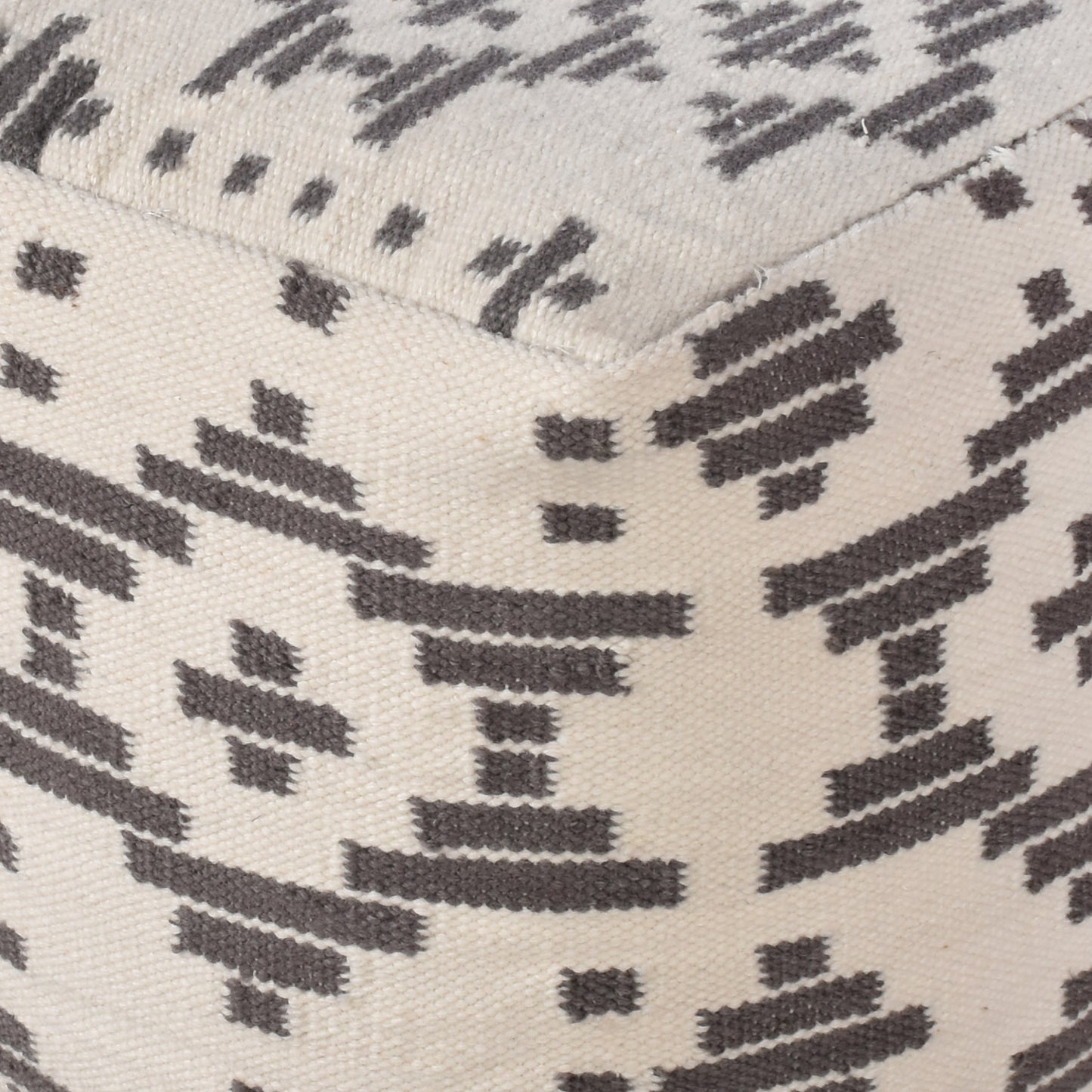 CASTRES POUF - NZ WOOL