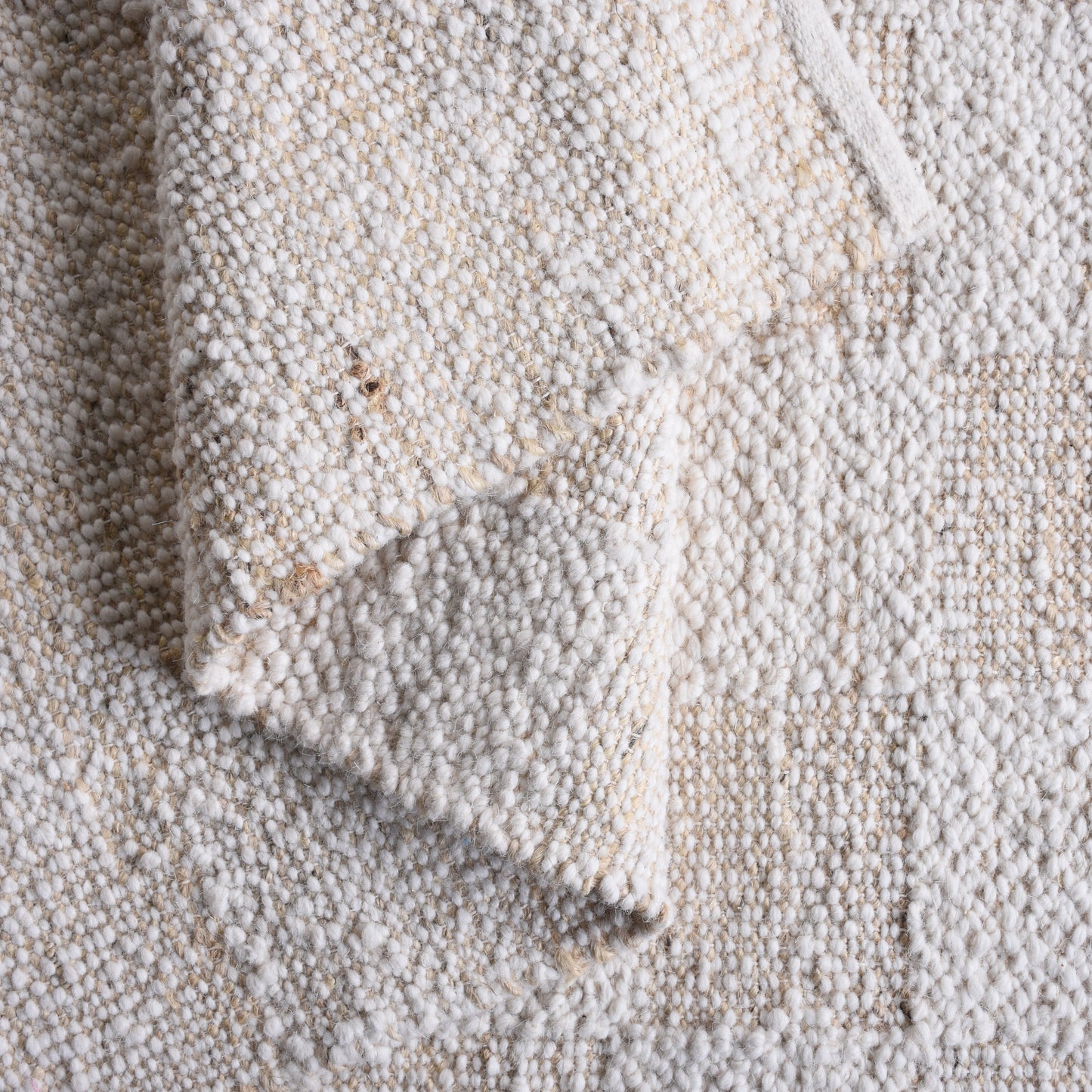 HOREZU RUG - NATURAL/IVORY - HANDWOVEN - WOOL/JUTE