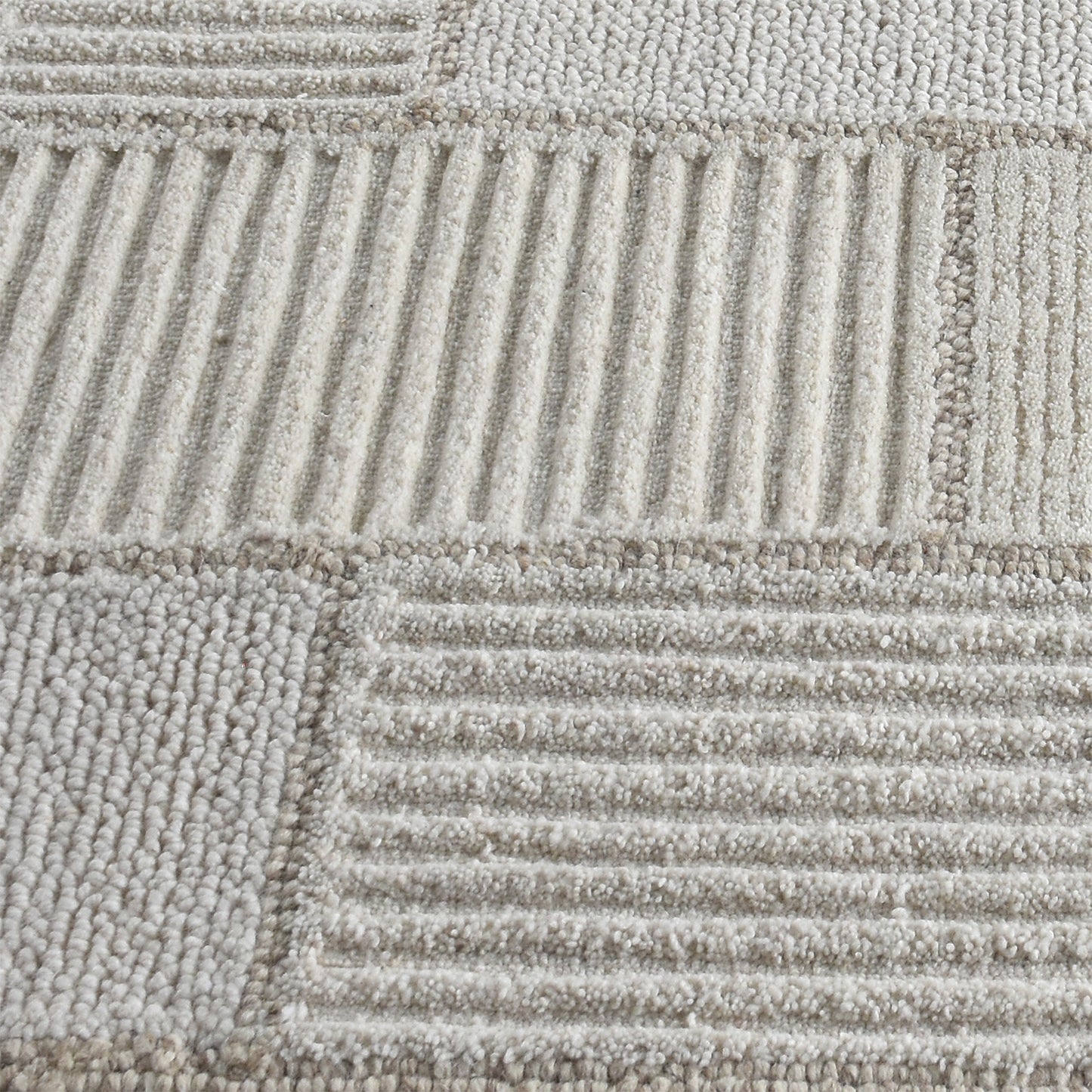 HUGHAS RUG - WOOL