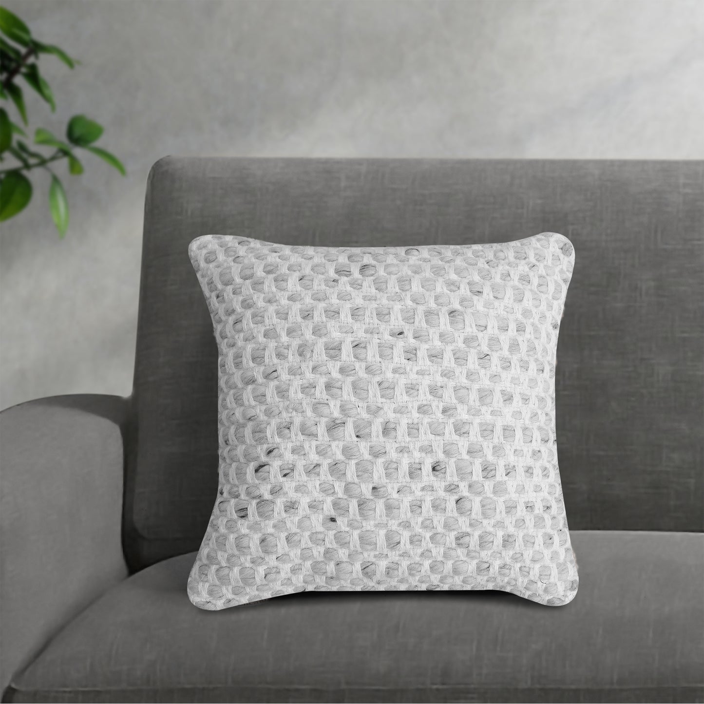 IRIONA CUSHION - WOOL