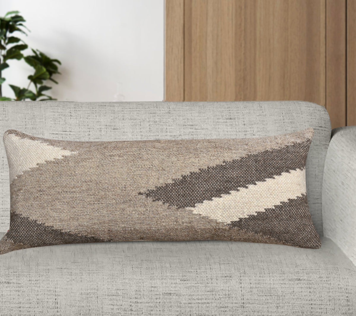 LANGLO LUMBER CUSHION - NATURAL - HANDWOVEN - WOOL