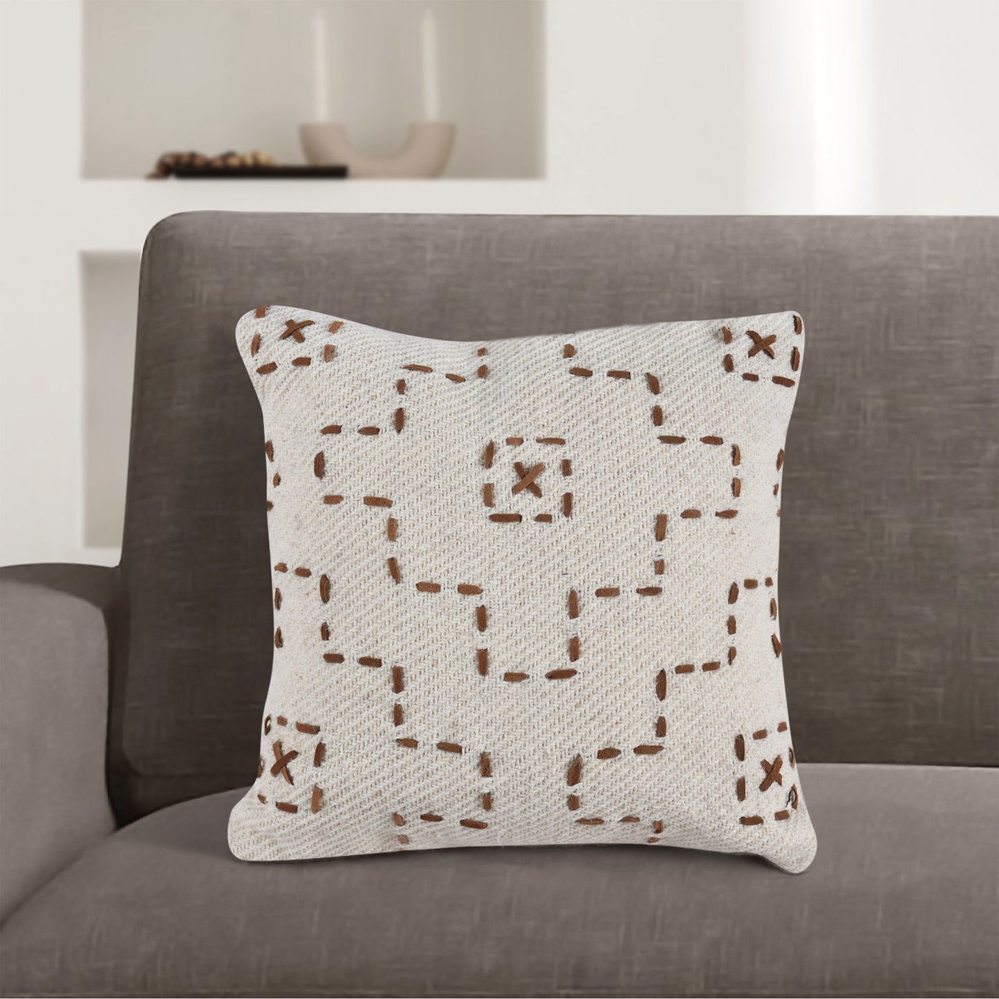 LEAMINGTON CUSHION - WOOL/ LEATHER