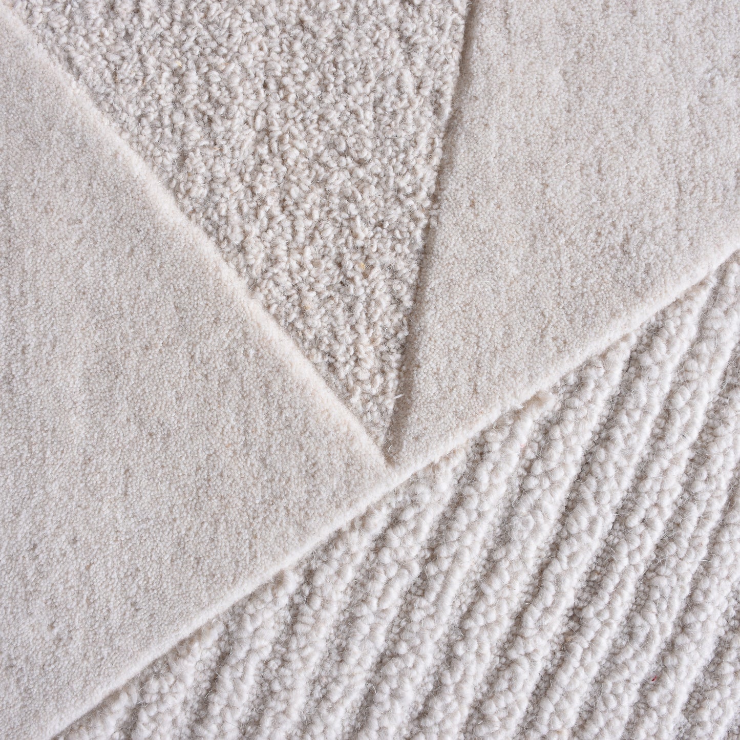 LEROPO RUG - IVORY - HAND TUFTED - WOOL