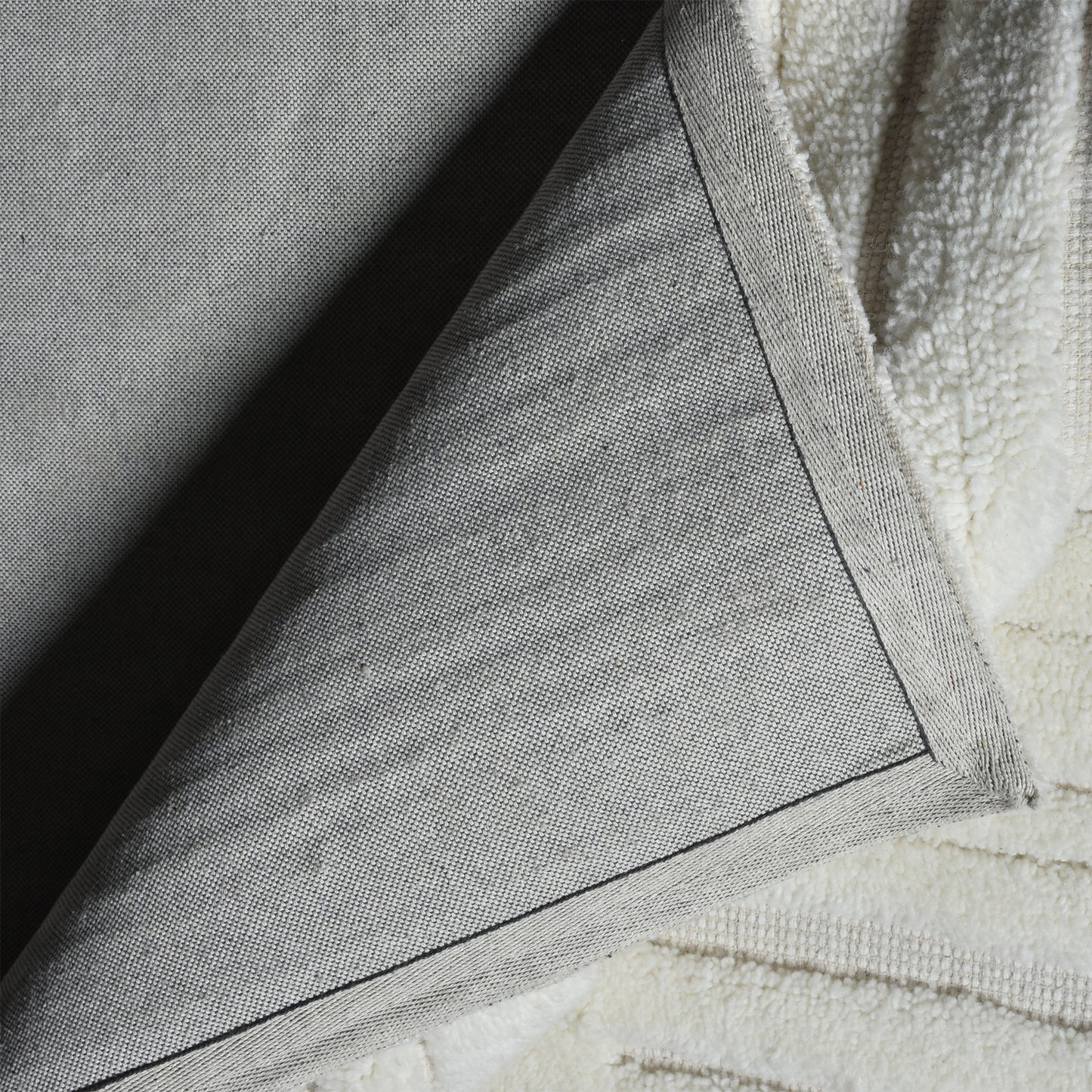 LYNDEN II RUG - NZ WOOL - HANDWOVEN - IVORY
