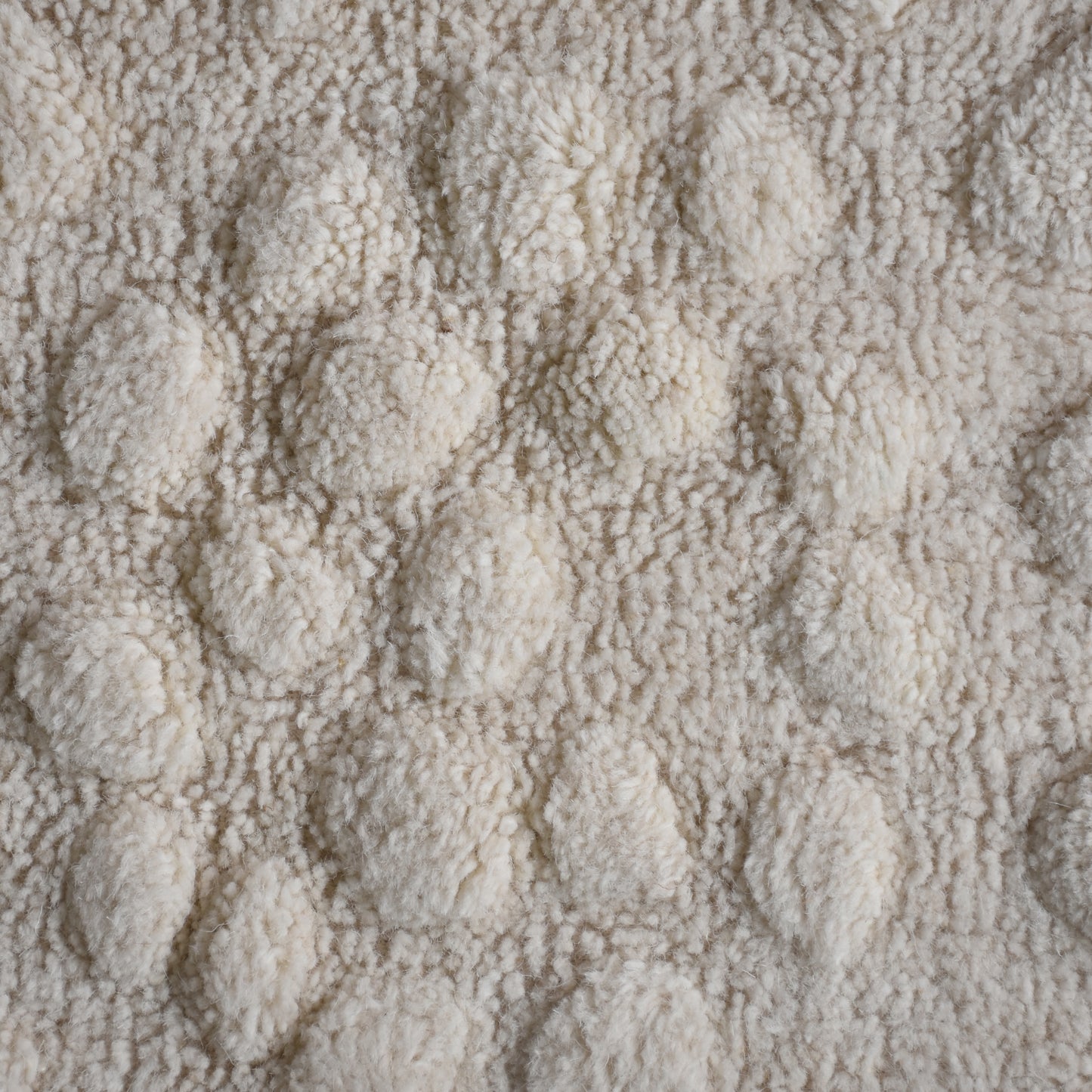 MARILYN-II RUG WITH FRINGES - IVORY - TABLE TUFTED - WOOL