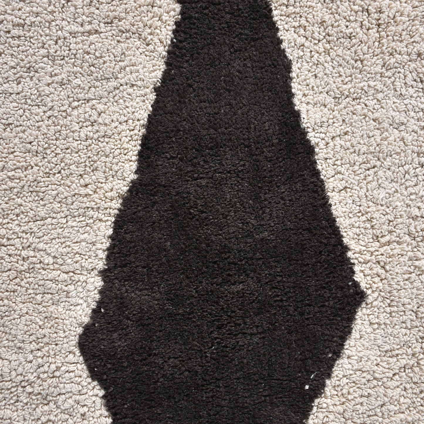 SARATA RUG - IVORY/CHARCOAL - COTTON - TABLE TUFTED