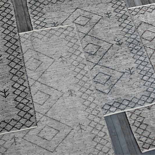 Area Rug, Bedroom Rug, Living Room Rug, Living Area Rug, Indian Rug, Office Carpet, Office Rug, Shop Rug Online, Leather, Pitloom, Flat Weave, diamond