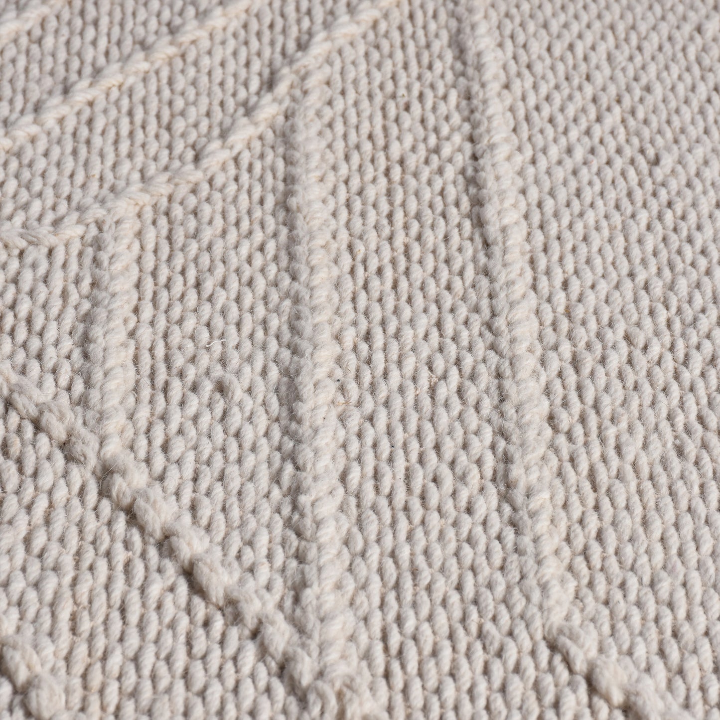 Area Rug, Bedroom Rug, Living Room Rug, Living Area Rug, Indian Rug, Office Carpet, Office Rug, Shop Rug Online, Wool, Cotton, Natural White, Punja, Flat Weave, abstract 
