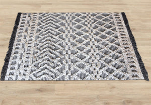 Area Rug, Bedroom Rug, Living Room Rug, Living Area Rug, Indian Rug, Office Carpet, Office Rug, Shop Rug Online, Wool, Charcoal, Natural White, Pitloom, All Cut , Geometrical