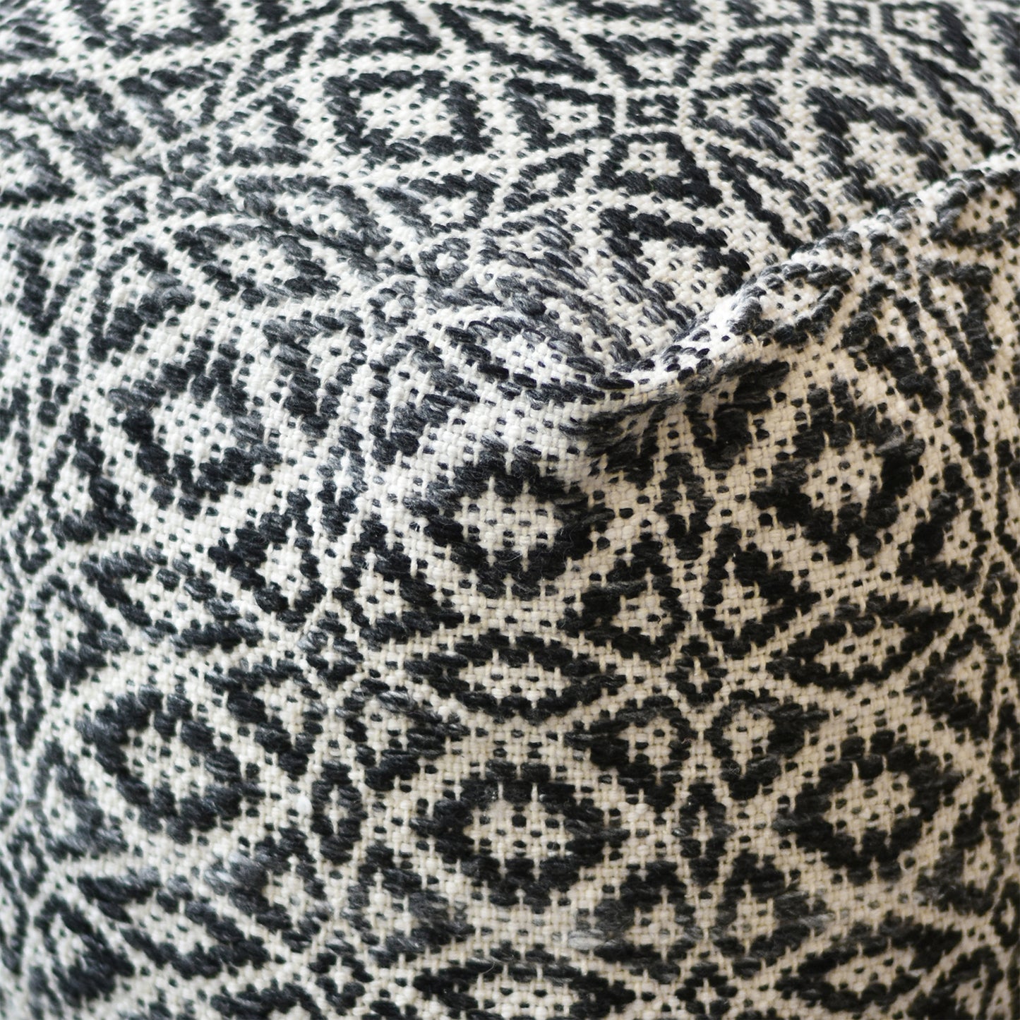Maderia Pouf, Pet, Charcoal, PITLOOM / FLAT WEAVE