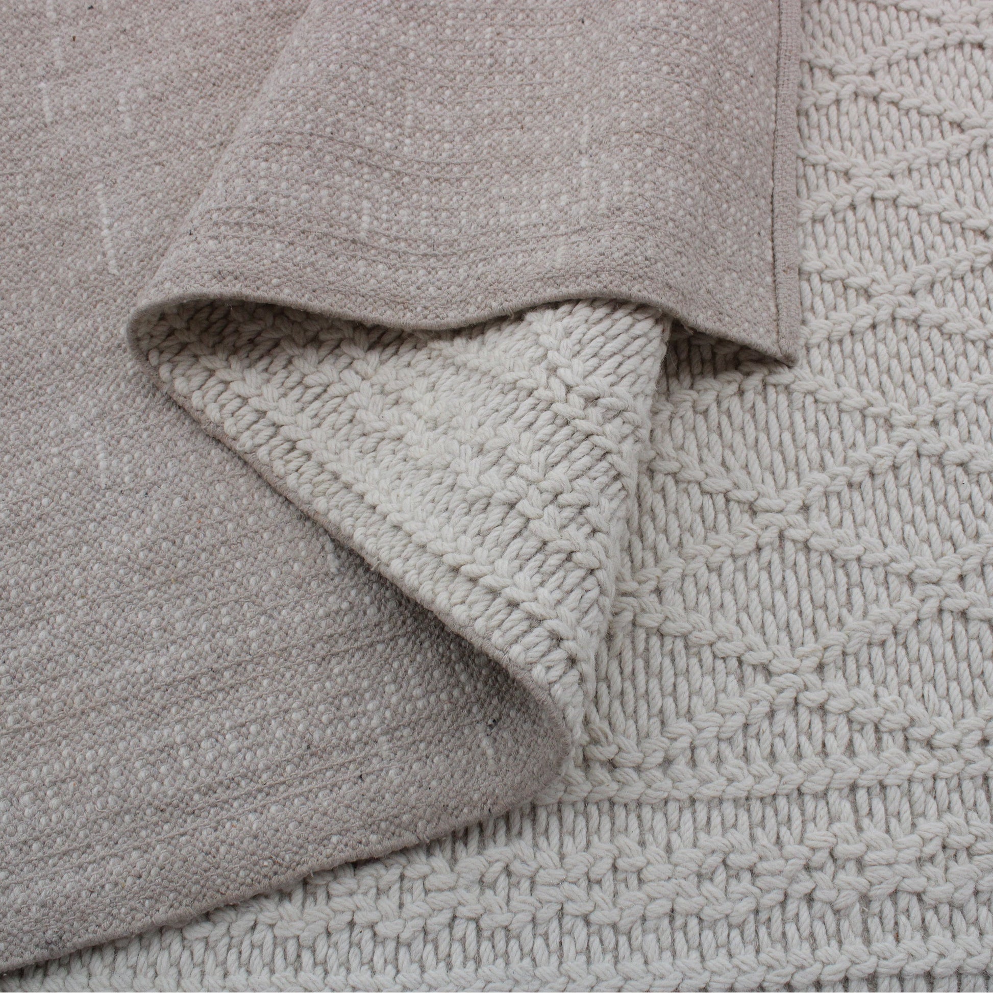 Area Rug, Bedroom Rug, Living Room Rug, Living Area Rug, Indian Rug, Office Carpet, Office Rug, Shop Rug Online, Wool, Natural White, Geometrical