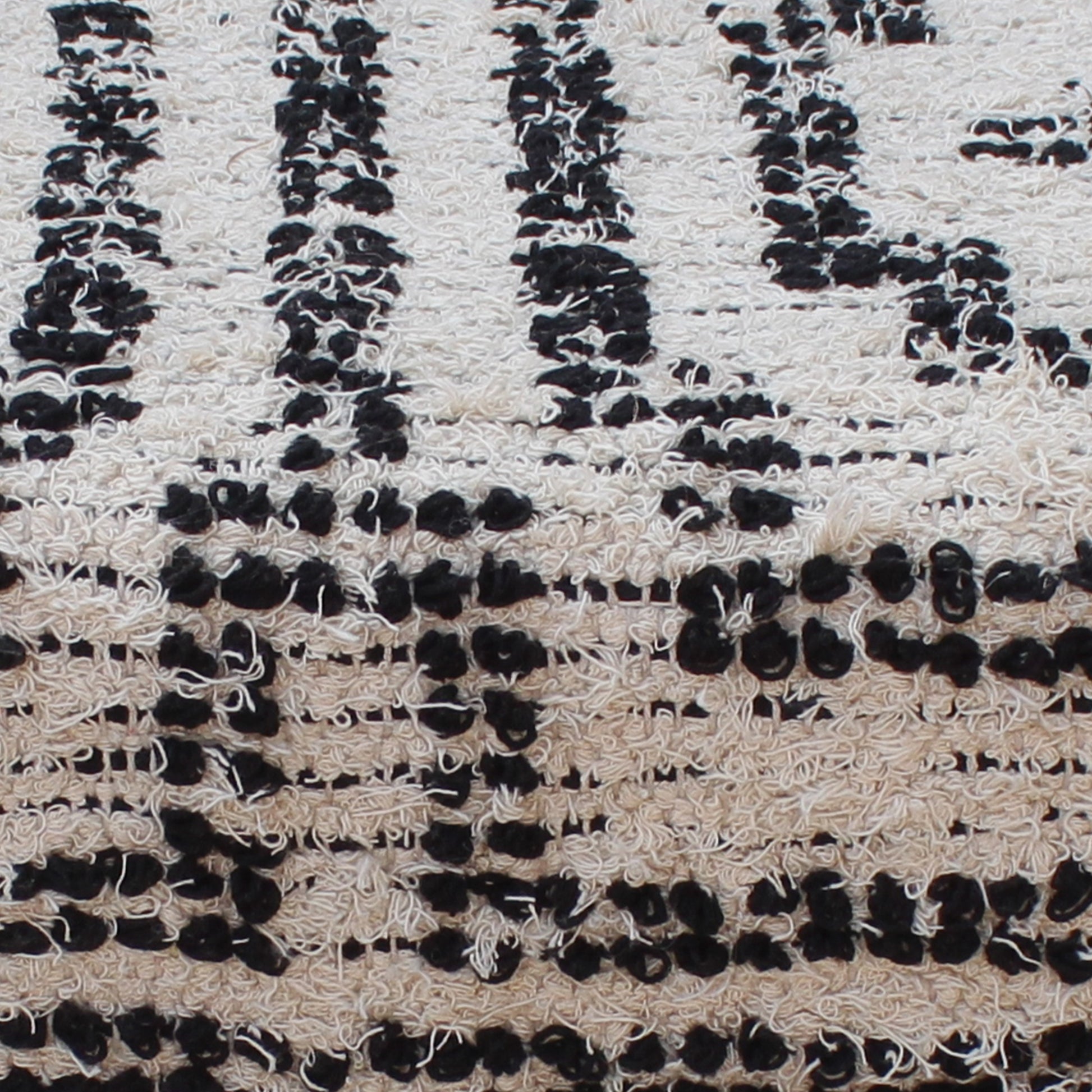 Ogna Bench, Cotton, Polyester, Natural White, Charcoal, Pitloom, All Loop