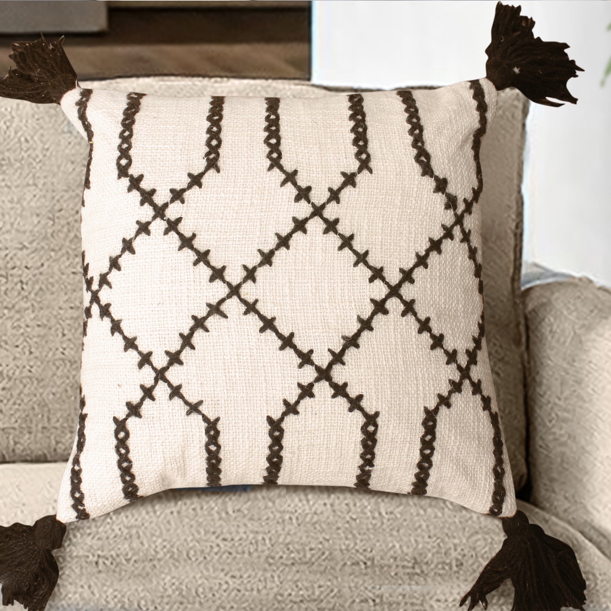 Paulin Cushion, Cotton, Wool, Natural White, Charcoal, Hm Stitching, Flat Weave