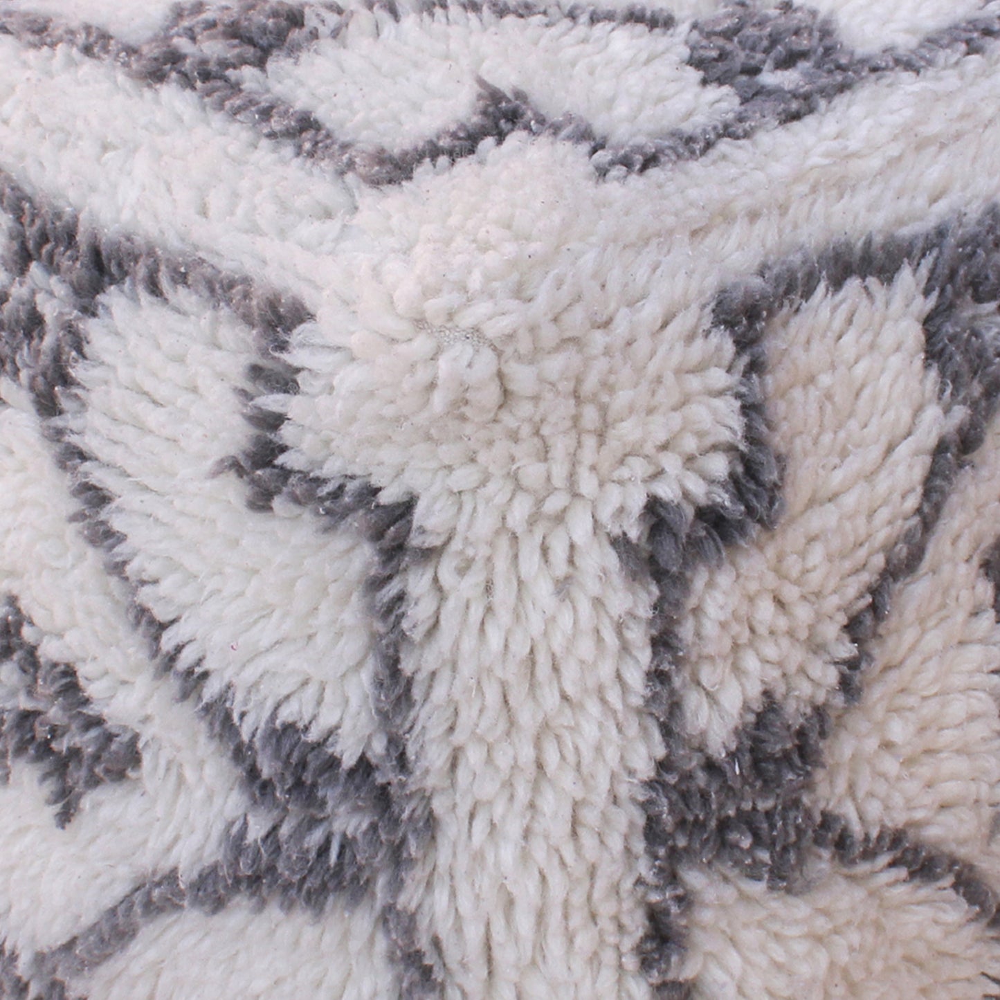 Rangov Pouf, Nz Wool, Natural White, Grey, Bm Fn, All Cut 