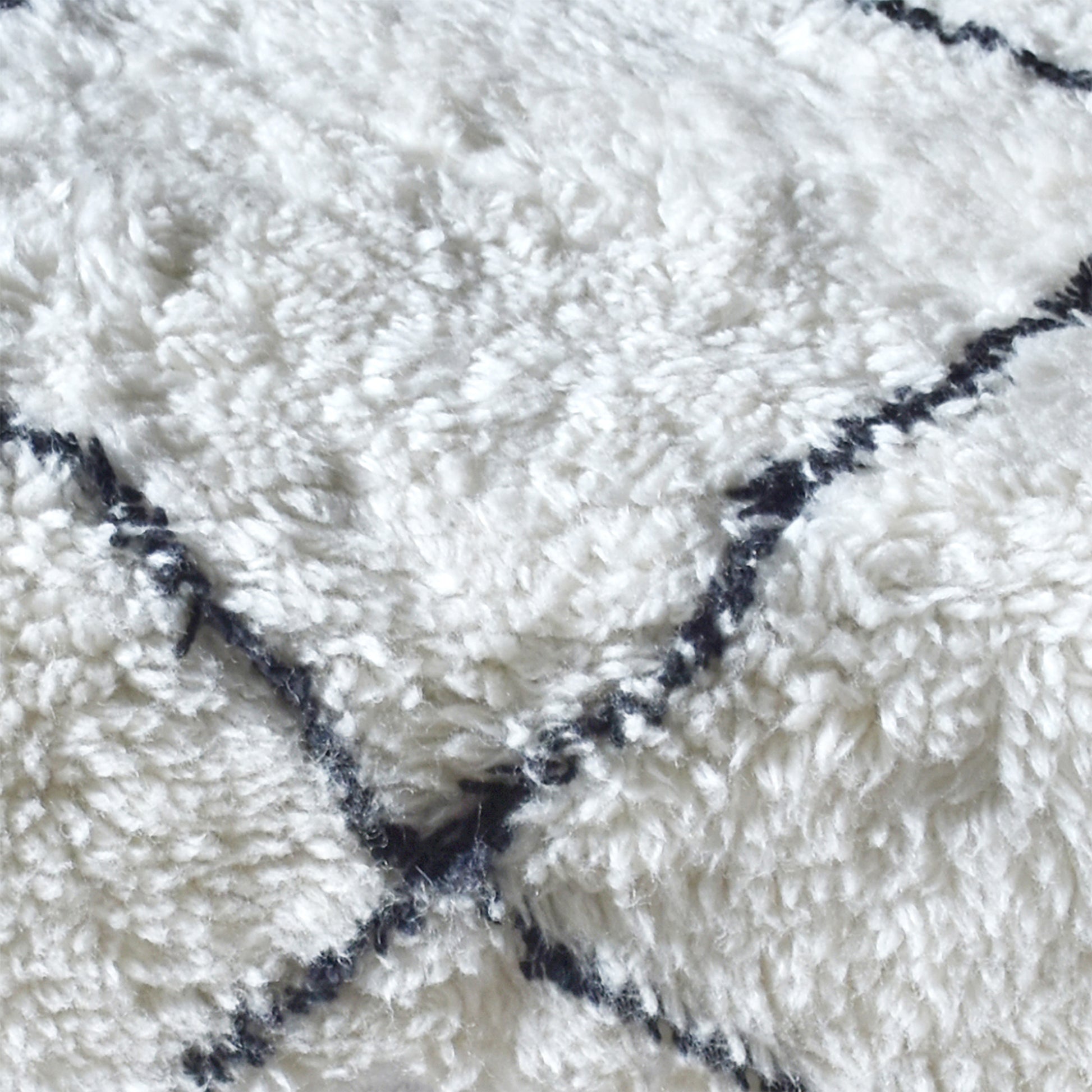 Walmer Bench, Nz Wool, Natural White, Charcoal, BM FN / ALL CUT