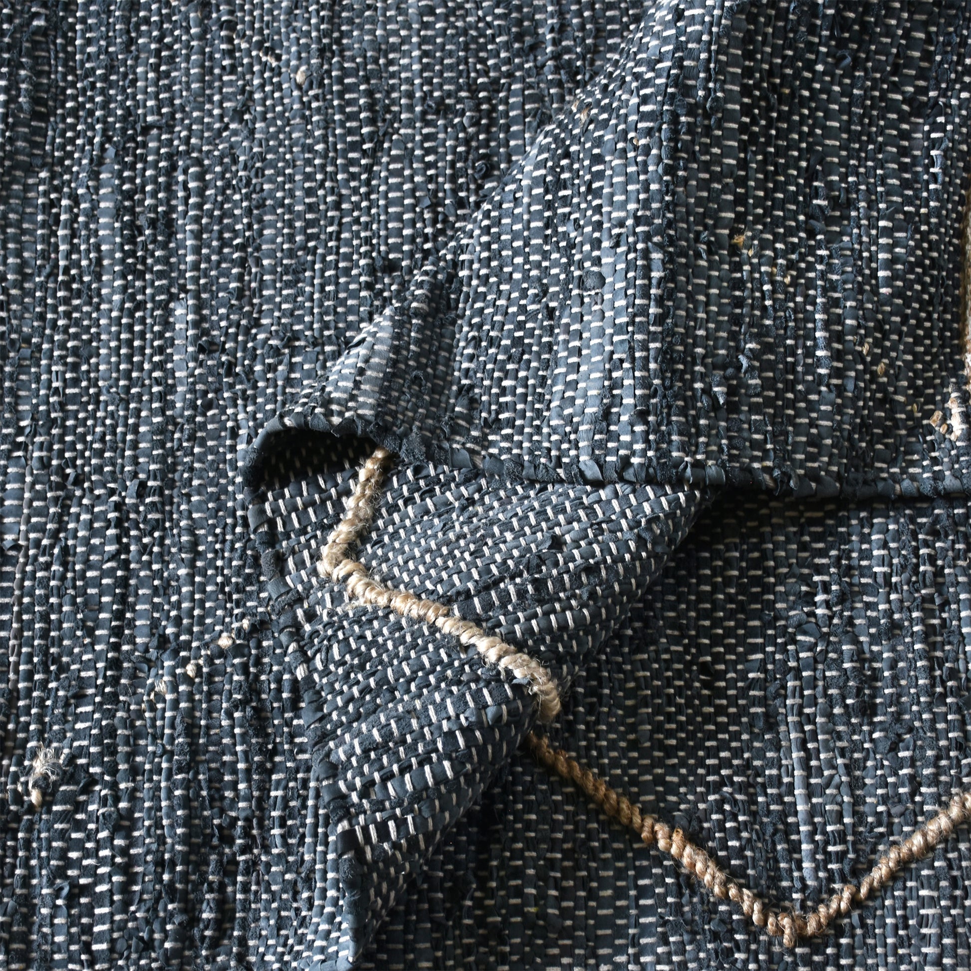 Area Rug, Bedroom Rug, Living Room Rug, Living Area Rug, Indian Rug, Office Carpet, Office Rug, Shop Rug Online, Leather, Hemp, Blue, Pitloom, Flat Weave, Subtle